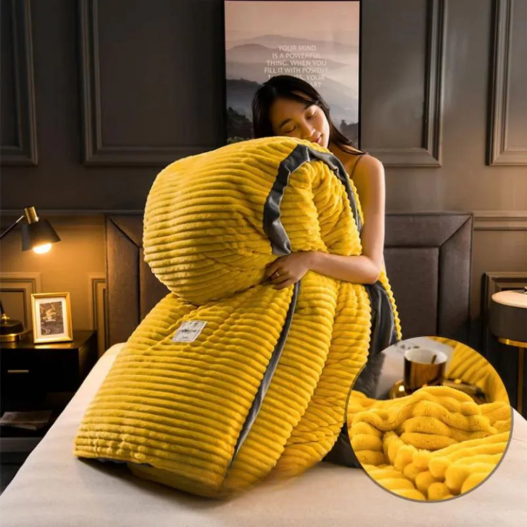 VeluWarm | Throw Cover – Luxurious Fleece Velvet Warmth