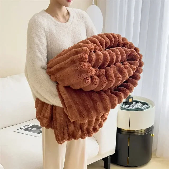 PlushHaven | Throw Blanket – Luxurious Warmth & Elegant Comfort