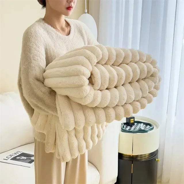 PlushHaven | Throw Blanket – Luxurious Warmth & Elegant Comfort