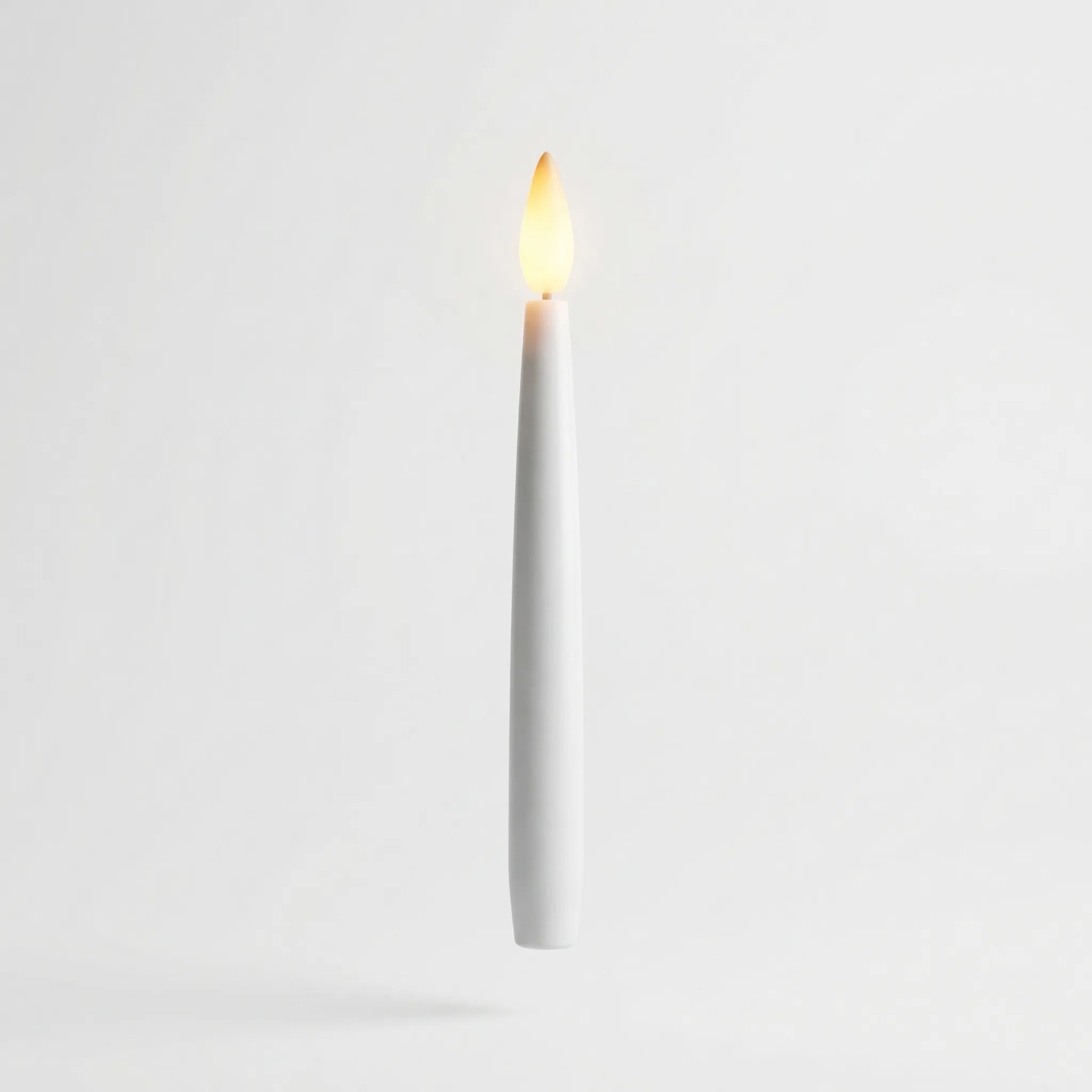Levitara - Flameless Floating Taper Candle Set Decoluxe.co.uk