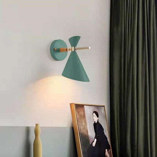 LumiHorn | Scandinavian Wall Light – Elegant Shape & Cosy Atmosphere