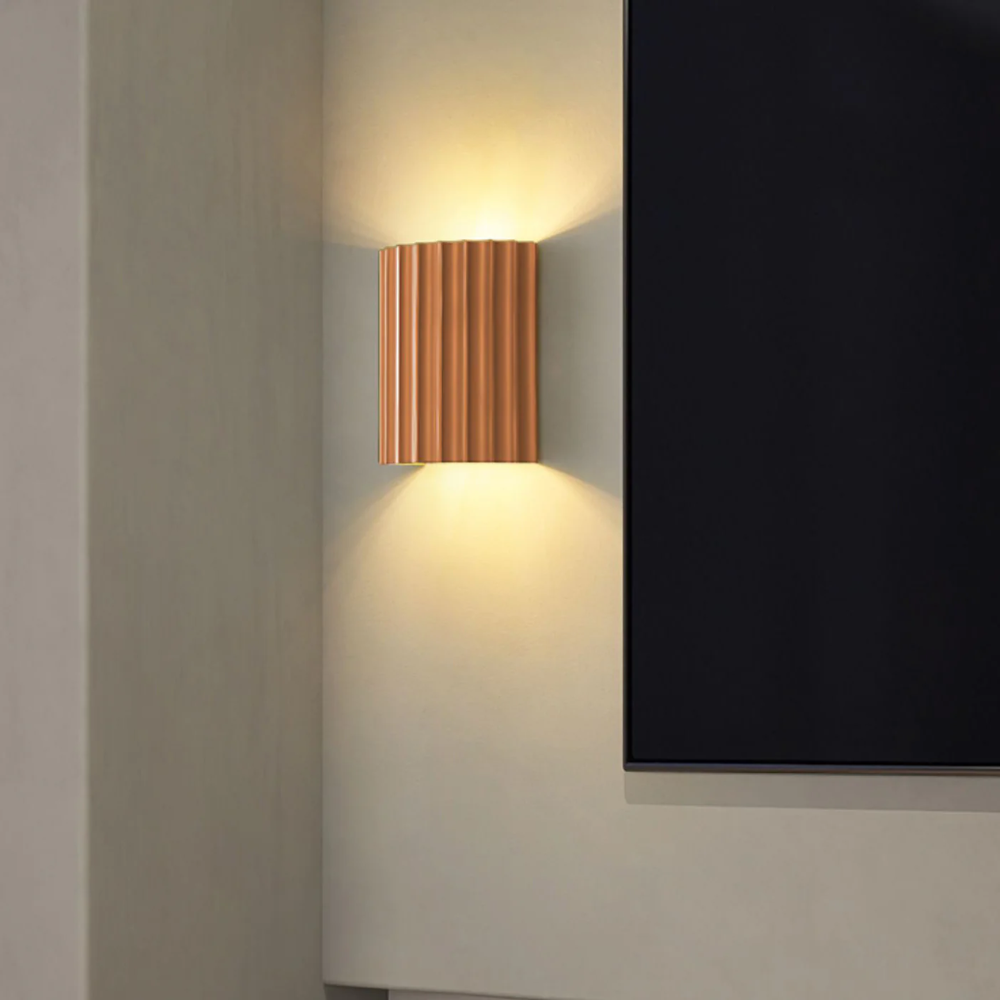 AuraLine | Wall Lamp – Unique Wave Shape for Warm Interior Ambience Wall Light Fixtures Decoluxe.co.uk