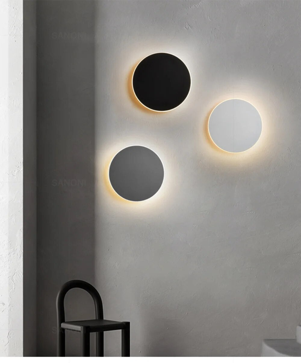 GlowSphere | LED Wall Light – Round Design & Modern Illumination Decoluxe.co.uk