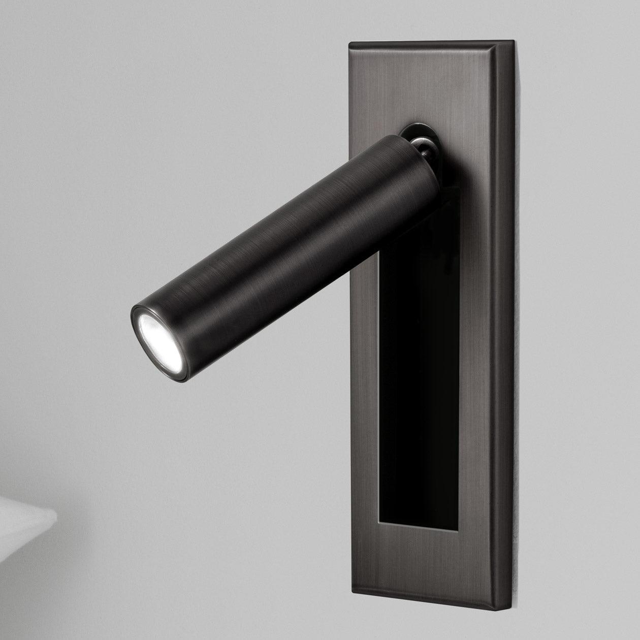 HaloEdge | Wall Sconce – Space-Saving Adjustable Bedside Lamp Wall Light Fixtures Decoluxe.co.uk