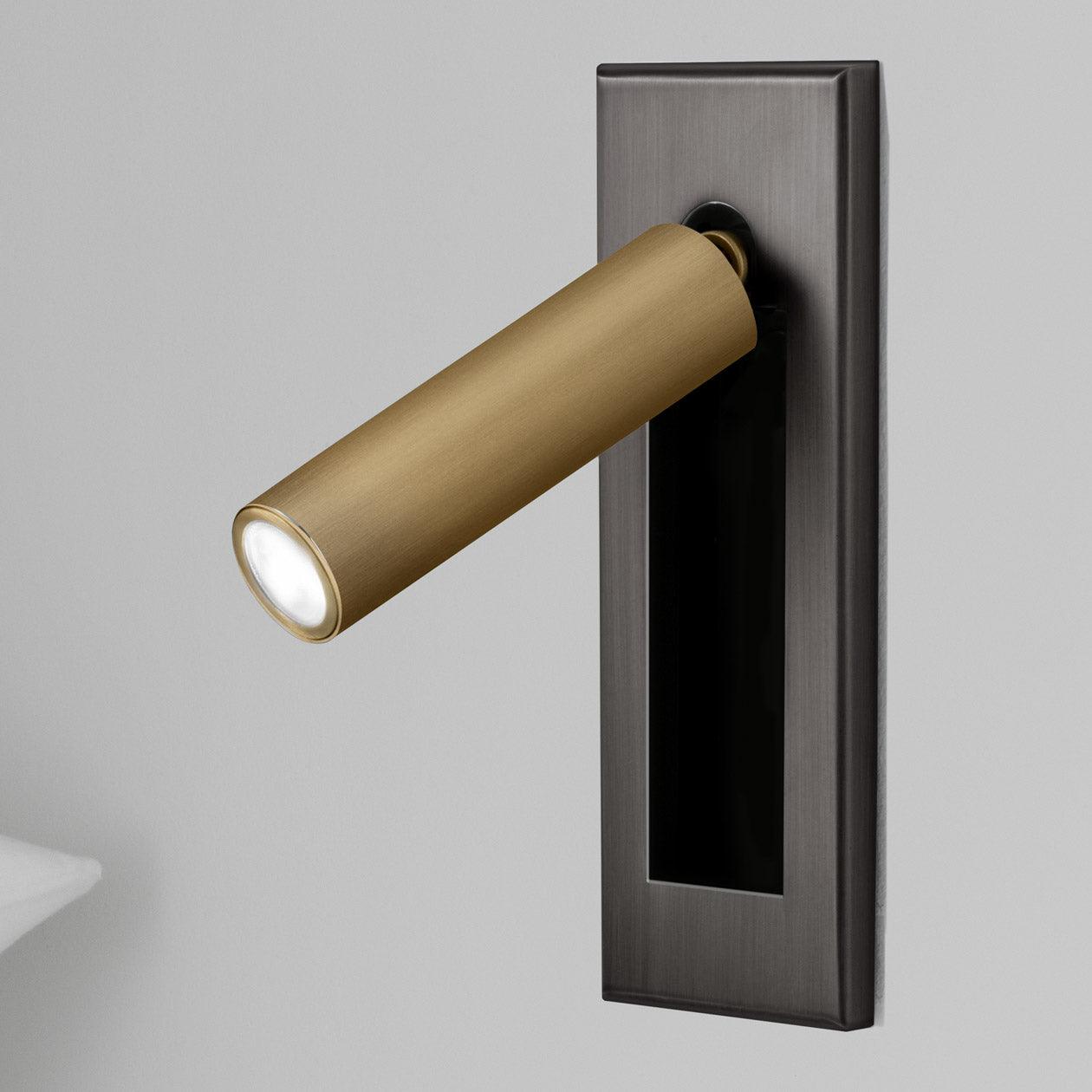 HaloEdge | Wall Sconce – Space-Saving Adjustable Bedside Lamp Wall Light Fixtures Decoluxe.co.uk
