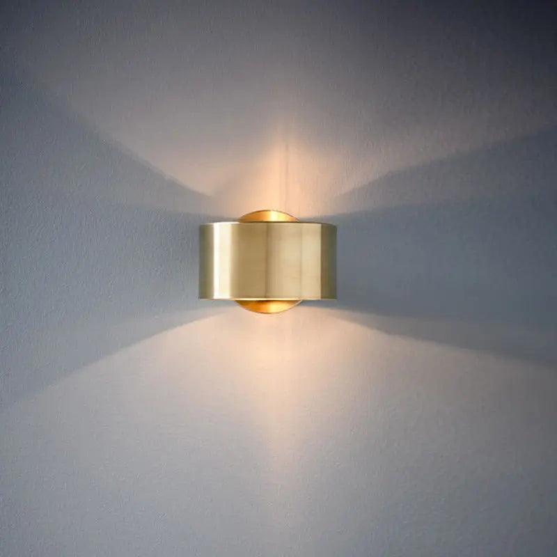 HaloLuxe | Wall Light – Black & Gold Design for Modern Interiors Gold 12 x 5 x 6 in (30 cm × 13 cm × 15 cm) Decoluxe.co.uk