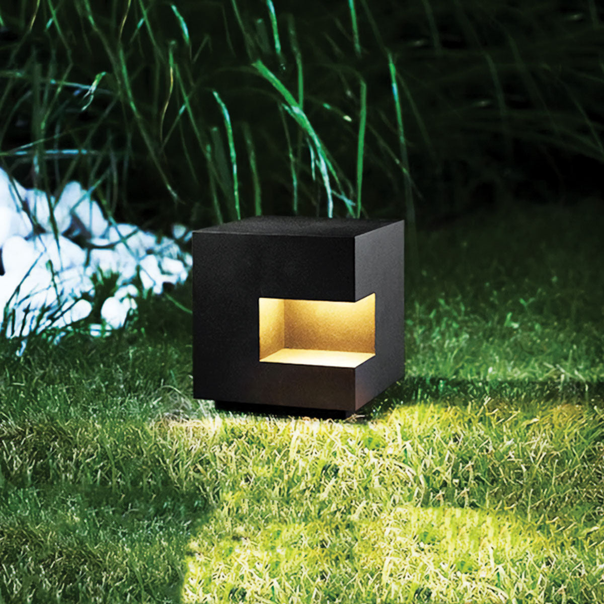 LumeSquare | Outdoor Lamp – Minimalist Lighting Ambiance Landscape Pathway Lighting Decoluxe.co.uk