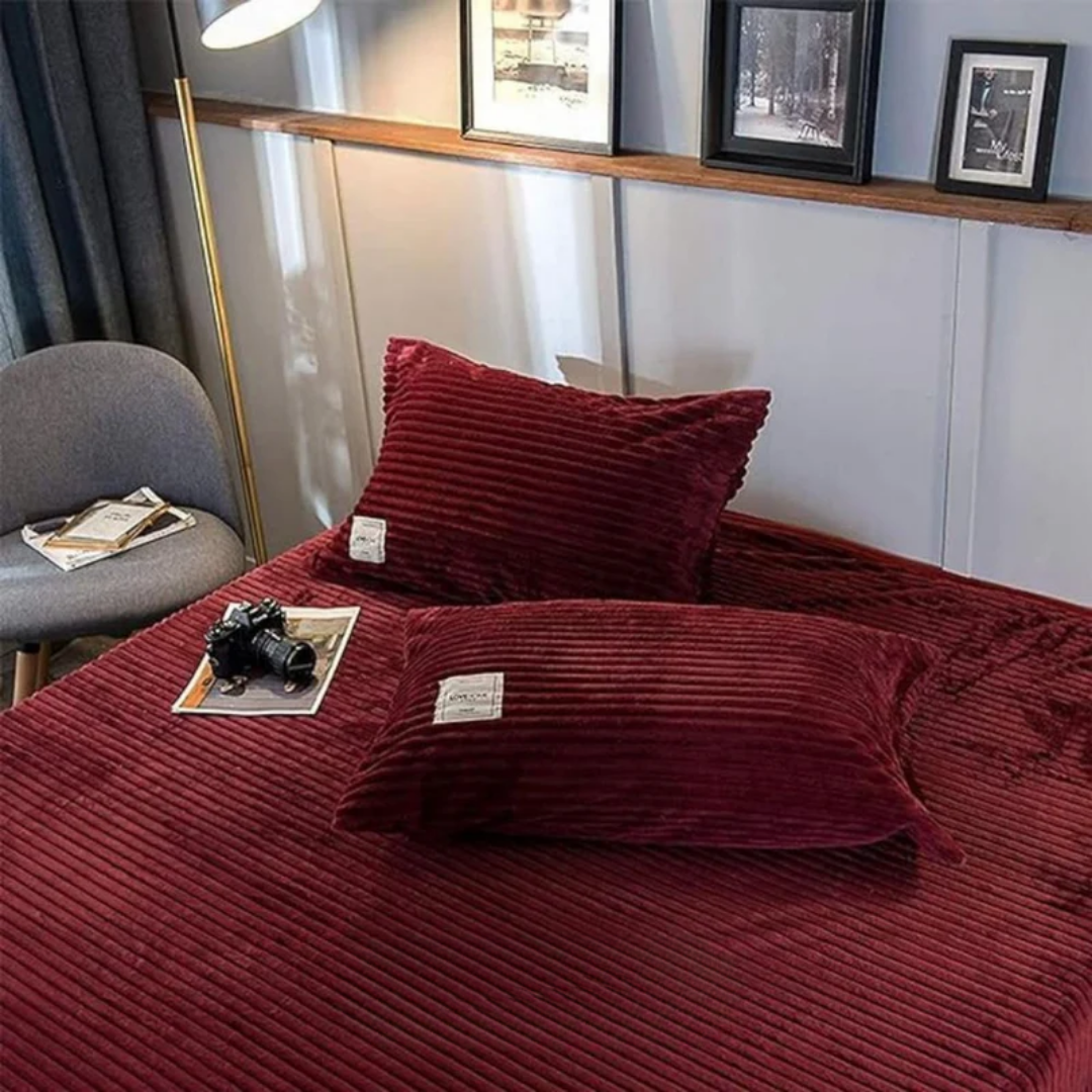 VeluWarm | Throw Cover – Luxurious Fleece Velvet Warmth Decoluxe.co.uk