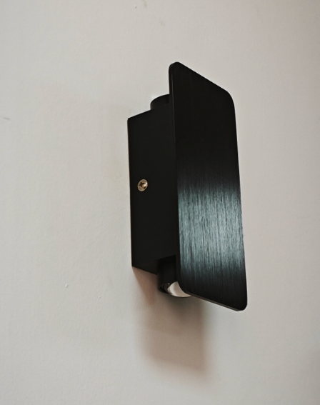 LumiEdge | LED Wall Light – Minimalist Energy-Saving Design