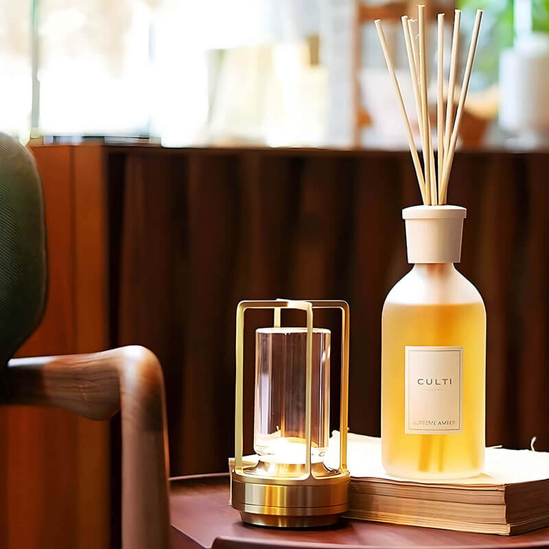 AuroraLume | Wireless Table Lamp – Portable Design & Soft Glow