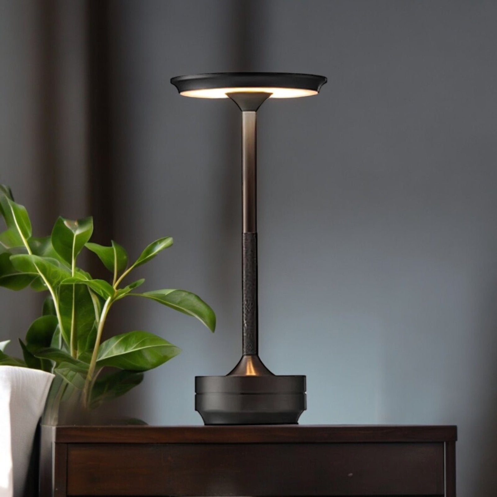 LumiAura | Cordless Table Lamp – Rechargeable Elegance with Dimmable Light