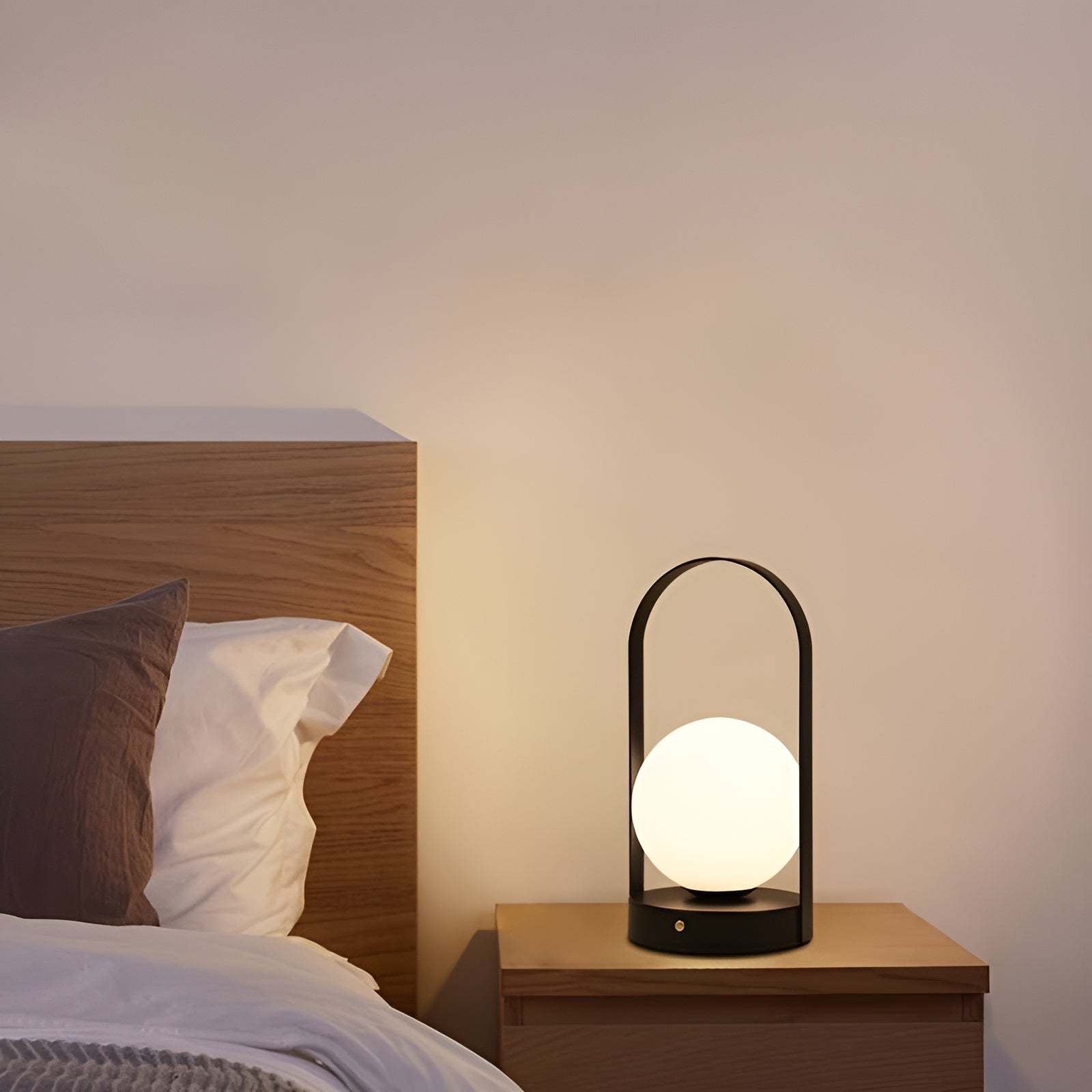 SphereLuxe | Table Lamp – Wireless Rechargeable Touch Control