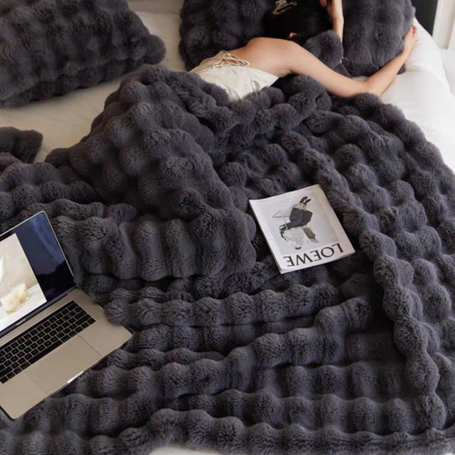 CozyLuxe | Ultra-Soft Blanket – Luxurious Comfort & Elegant Warmth