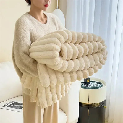PlushHaven | Throw Blanket – Luxurious Warmth & Elegant Comfort