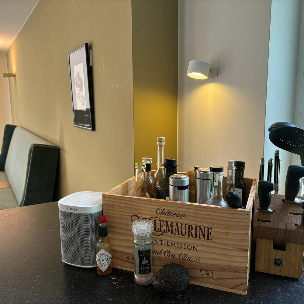 Flexilight | Cordless Magnetic Wall Light