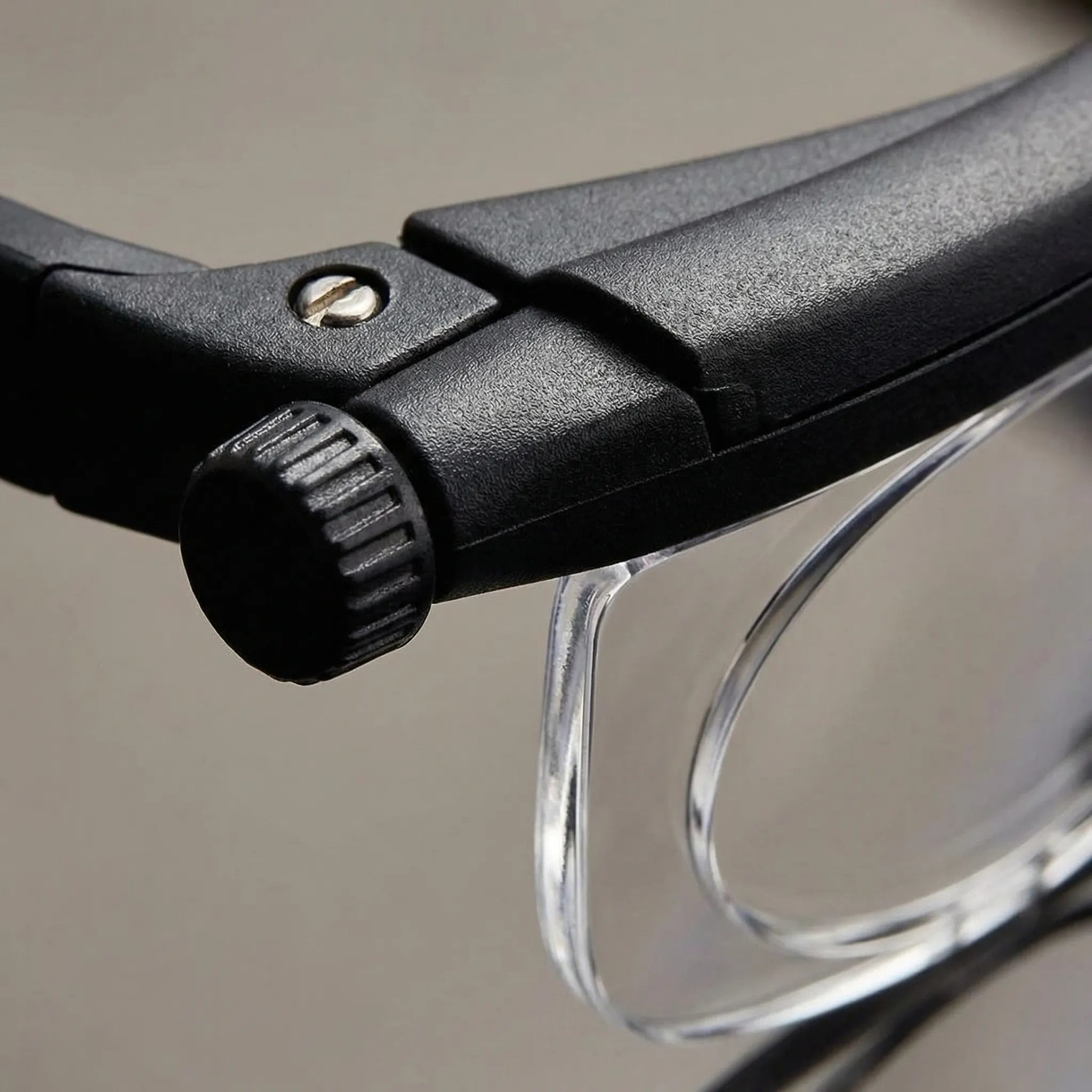 Focutrex - Adjustable Focus Glasses For All Distances Decoluxe.co.uk