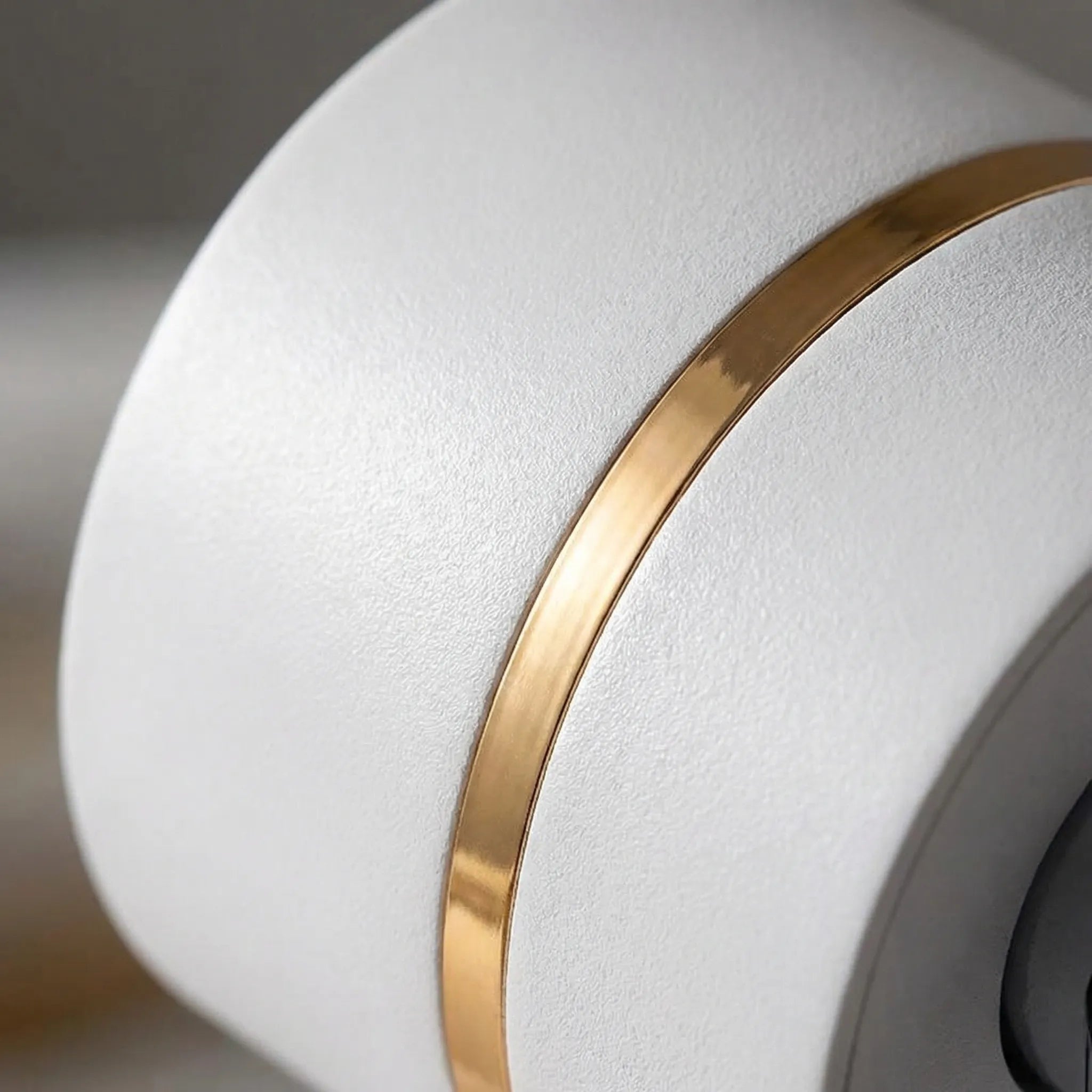 Gleamspot - Wireless Dimmable LED Spotlight Decoluxe.co.uk