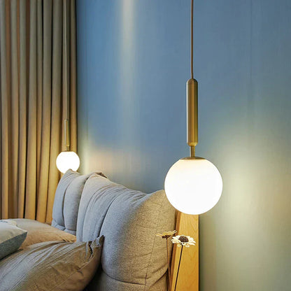 AuroraGleam | Golden Lamp – Timeless Elegance & Warm Glow
