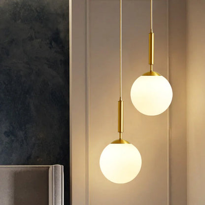 AuroraGleam | Golden Lamp – Timeless Elegance & Warm Glow