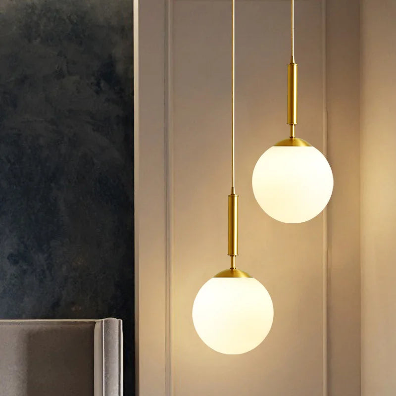 AuroraGleam | Golden Lamp – Timeless Elegance & Warm Glow