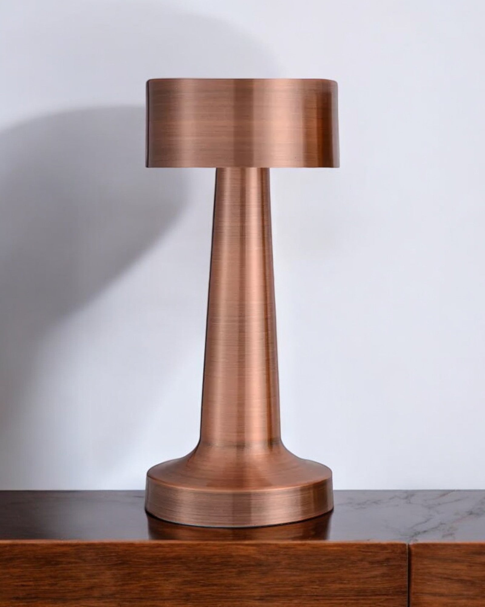Rechargeable Dimmable LED Table Lamp in Gold Stainless Steel – Modern and Tactile Design 6