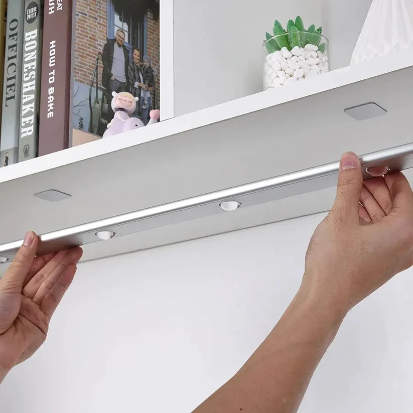 GlowMotion | LED Wall Lamp – Motion Sensor & Energy Saving