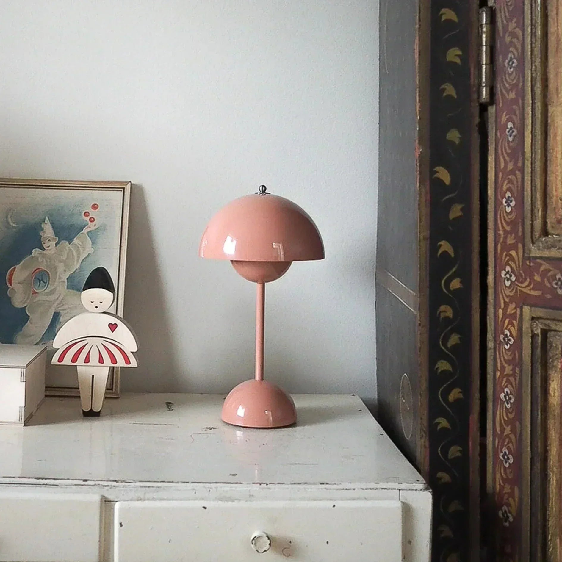 NordicGlow | Table Lamp – Modern LED with Adjustable Brightness