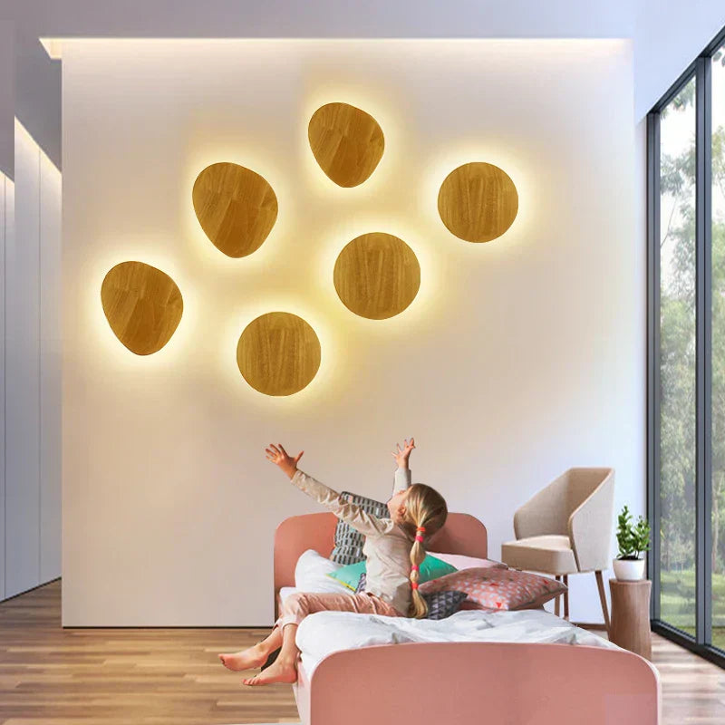 WoodGlow | LED Wall Light – Natural Design & Nordic Warmth