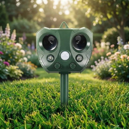Scarpulse - Solar-Powered Ultrasonic Outdoor Pest Repeller Decoluxe.co.uk
