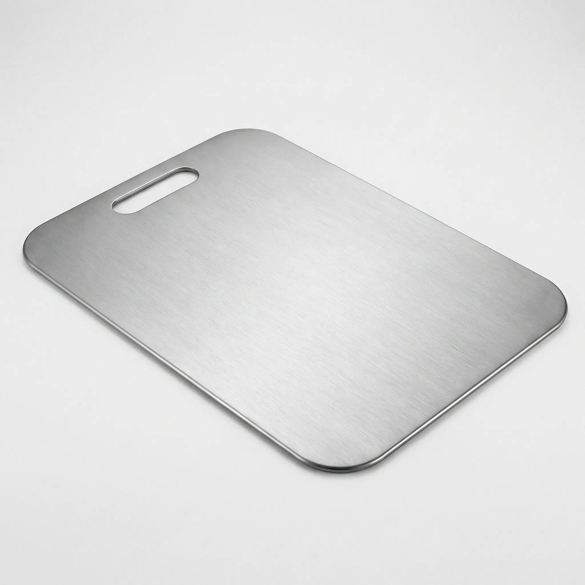 Slyvex - Antibacterial Titanium-Coated Chopping Board Decoluxe.co.uk