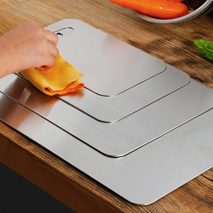 Slyvex - Antibacterial Titanium-Coated Chopping Board Decoluxe.co.uk