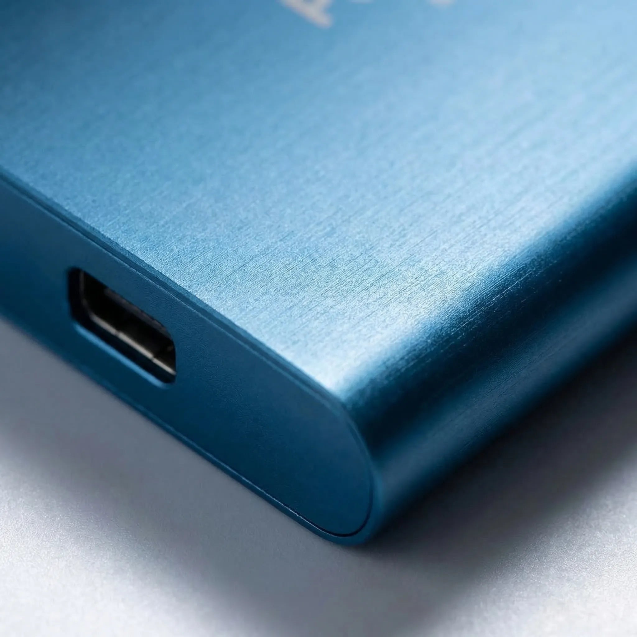 Storaxis - Compact High-Capacity External Solid State Drive Decoluxe.co.uk