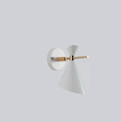 LumiHorn | Scandinavian Wall Light – Elegant Shape & Cosy Atmosphere