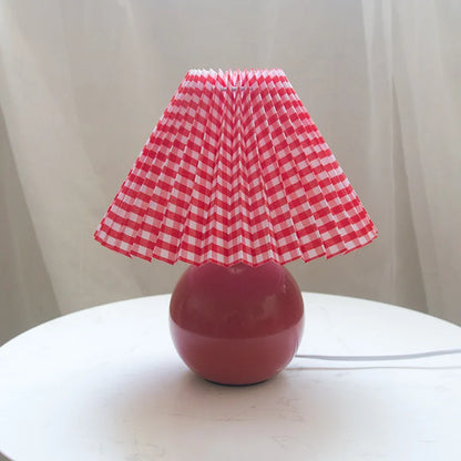 GlowHeritage | Vintage Table Lamp – Pleated Shade & Warm Atmosphere