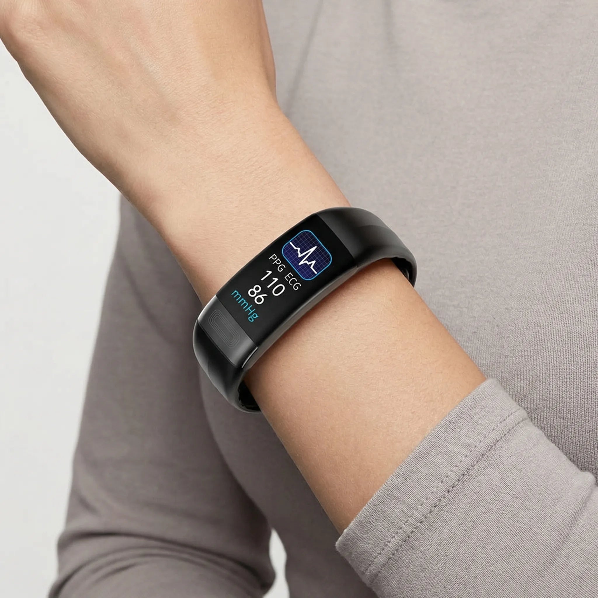 Vitalrix - Slim Fitness Tracker With Health Monitoring Decoluxe.co.uk