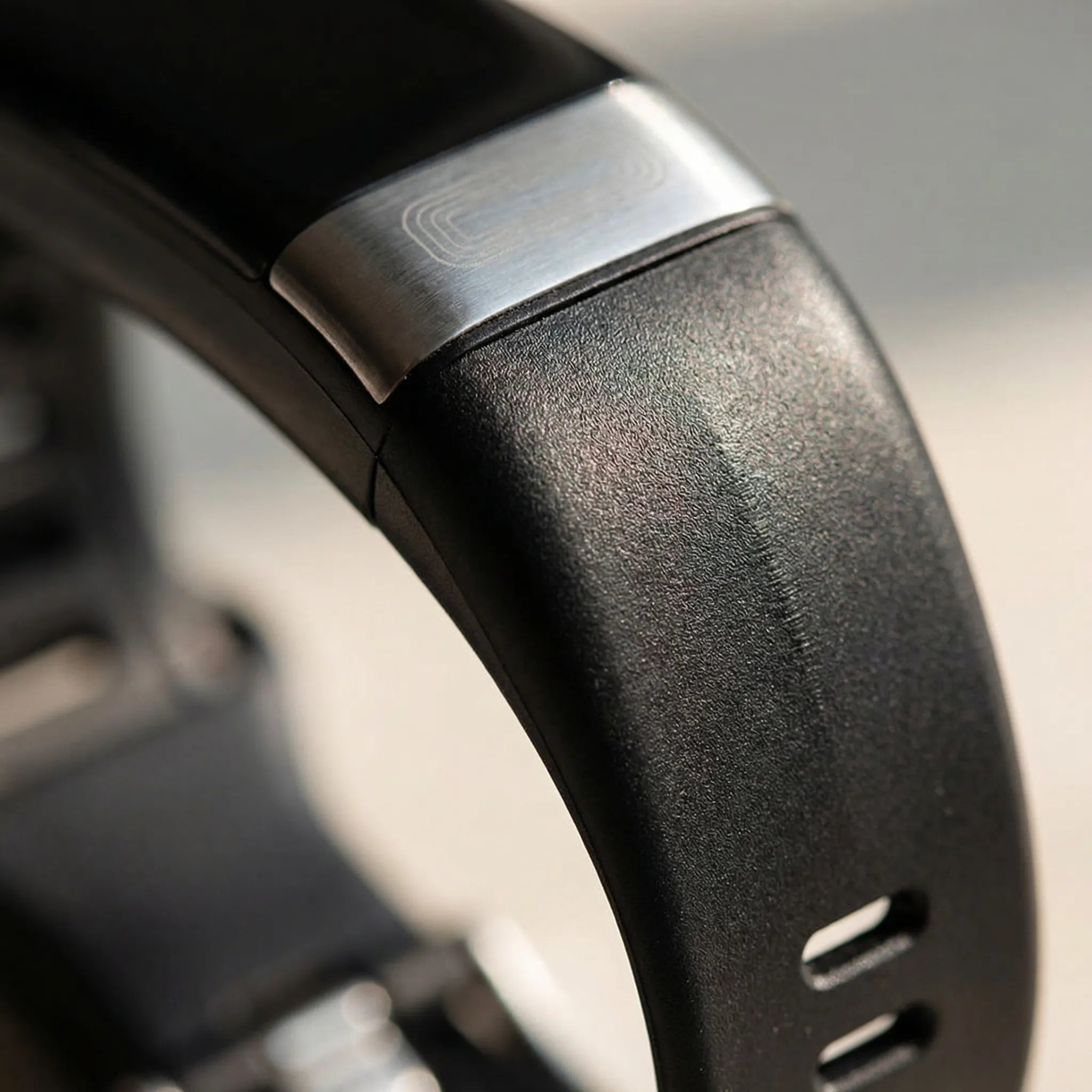 Vitalrix - Slim Fitness Tracker With Health Monitoring Decoluxe.co.uk