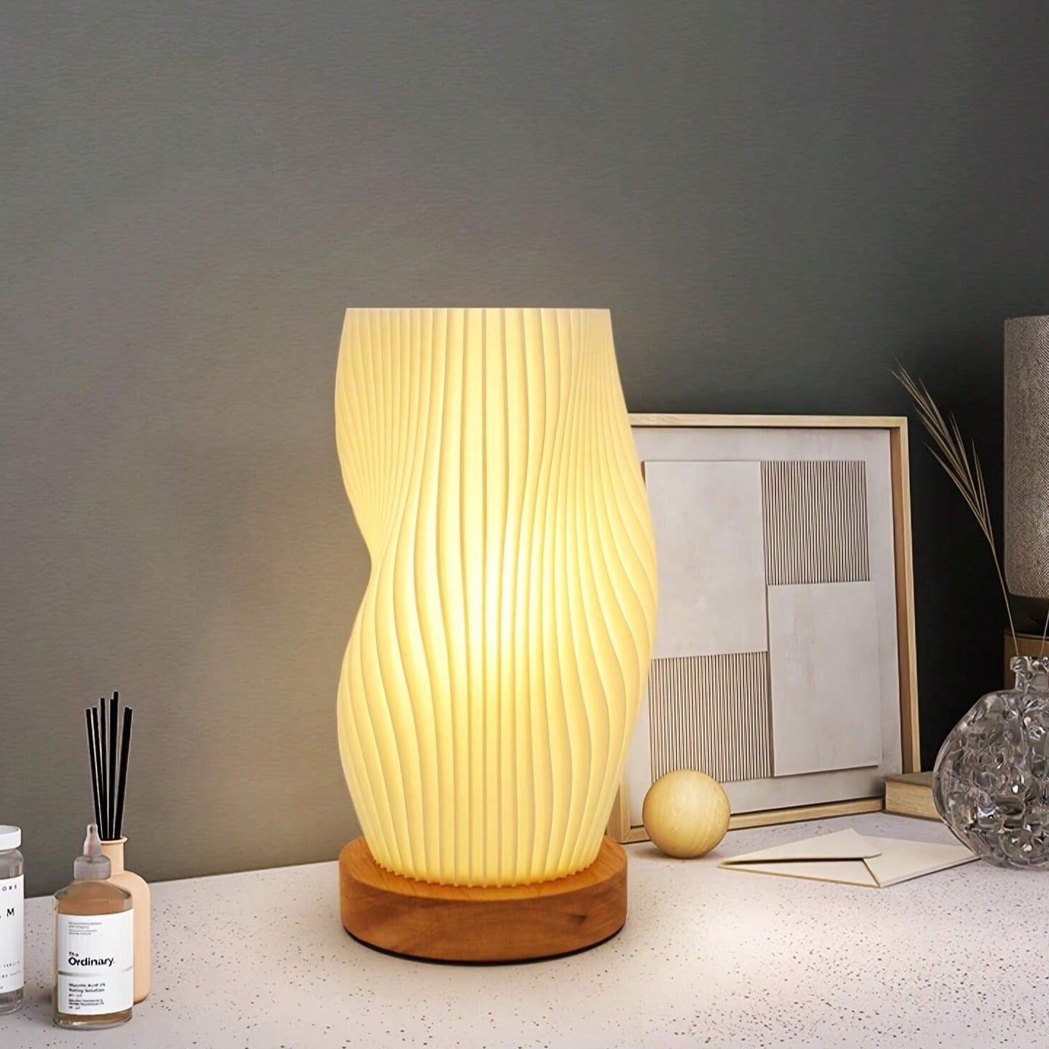 WaveCrest | USB Table Lamp – Contemporary Lighting with Elegant Design