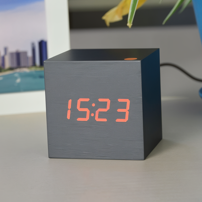 WoodTime | Alarm Clock – Elegant LED Display with Natural Wooden Design