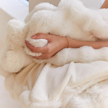 CozyLuxe | Ultra-Soft Blanket – Luxurious Comfort & Elegant Warmth Blankets Decoluxe.co.uk