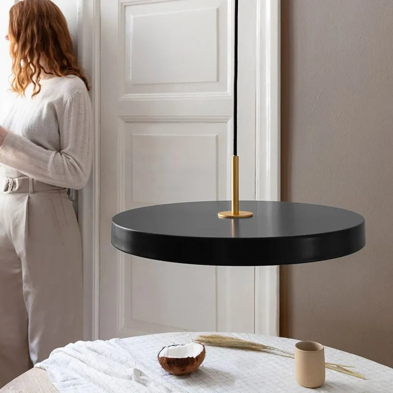 LumiPendant | LED Suspension – Minimalist Design & Adjustable Height Ceiling Light Fixtures Decoluxe.co.uk