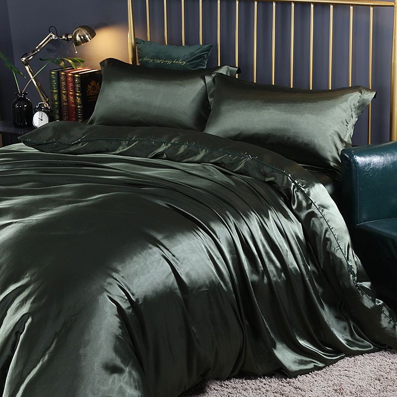 SilkHaven | Beddings Set – Luxurious Comfort for Peaceful Nights Green Duvet Covers Decoluxe.co.uk