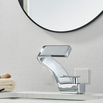 StreamFlow | Curved Tap – Modern Design & Smooth Water Flow Decoluxe.co.uk