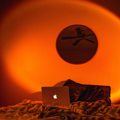 SunAura | Projection Lamp – LED Sunset Effect with Remote Control Decoluxe.co.uk