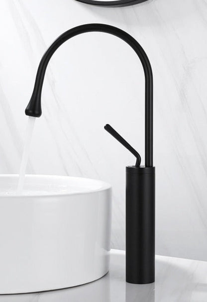 SwanFlow | Bathroom Tap – Elegant Swivel Design for Modern Interiors High Black 18.11 x 8.27 x 11.42 in x 7.28 x 2.17 in (46 x 21 x 29 x 18.5cm) Bathroom Sink Faucets Decoluxe.co.uk